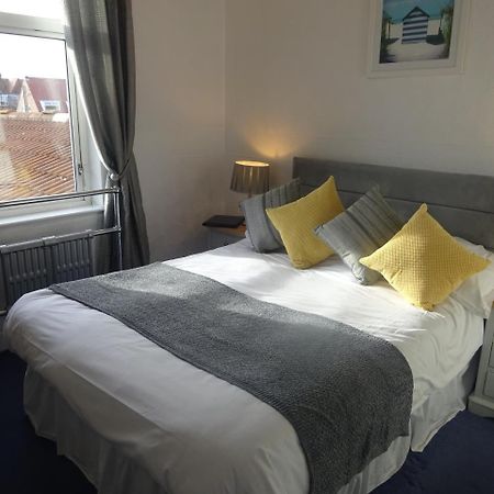 Mayfield Guesthouse ซันเดอร์แลนด์ ภายนอก รูปภาพ