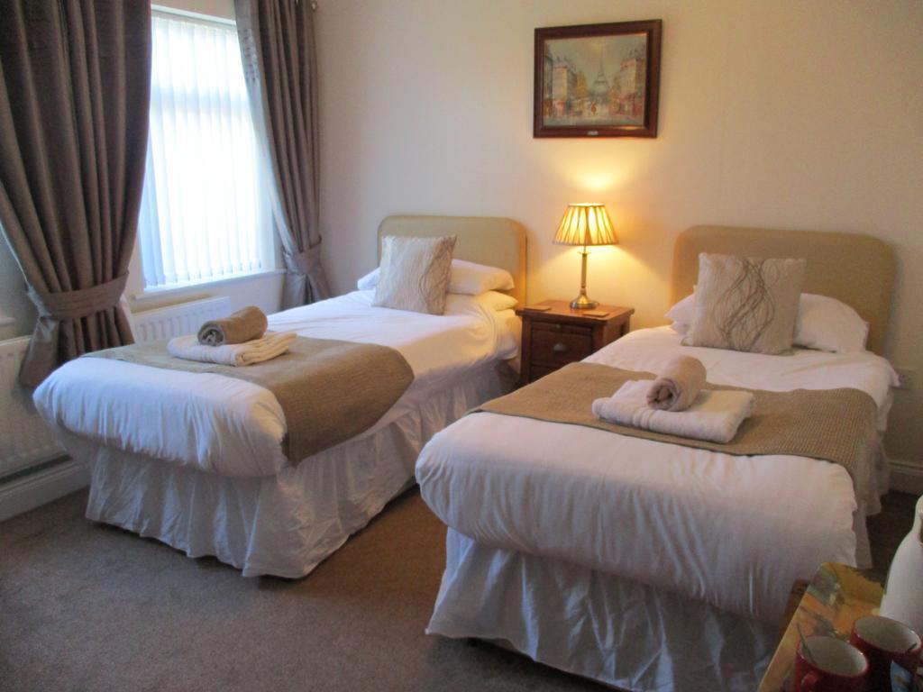 Mayfield Guesthouse ซันเดอร์แลนด์ ภายนอก รูปภาพ