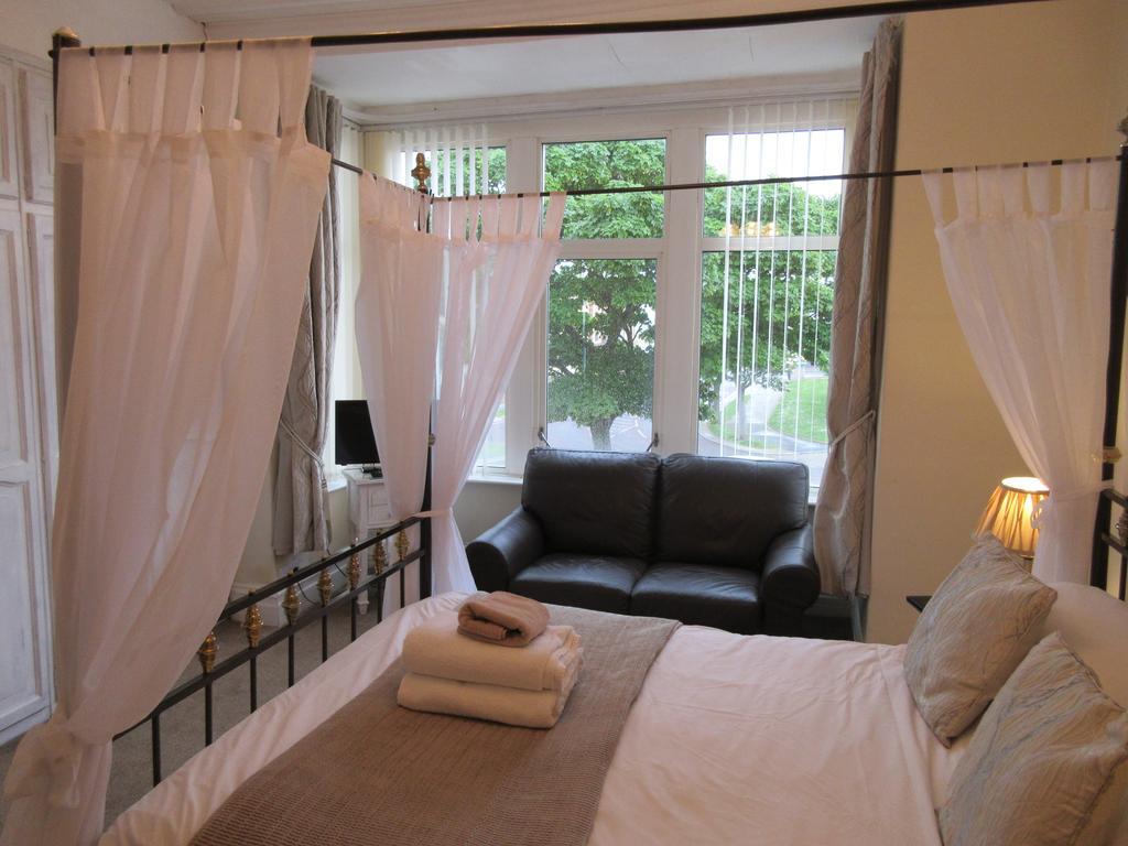 Mayfield Guesthouse ซันเดอร์แลนด์ ภายนอก รูปภาพ